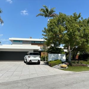 Meet your Posher, Dante